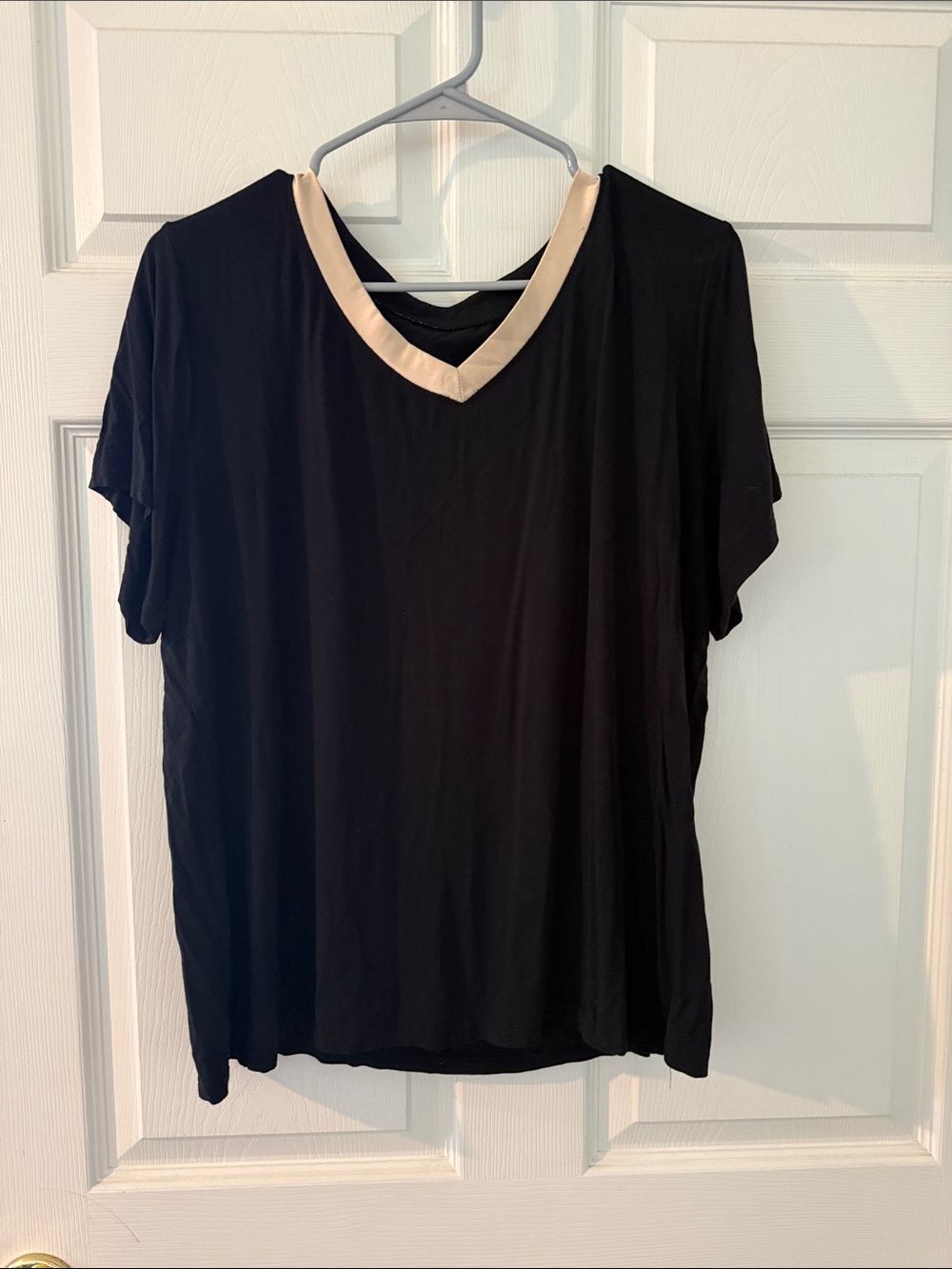 Women's Black V-Neck Short Sleeve Top with Cream Trim